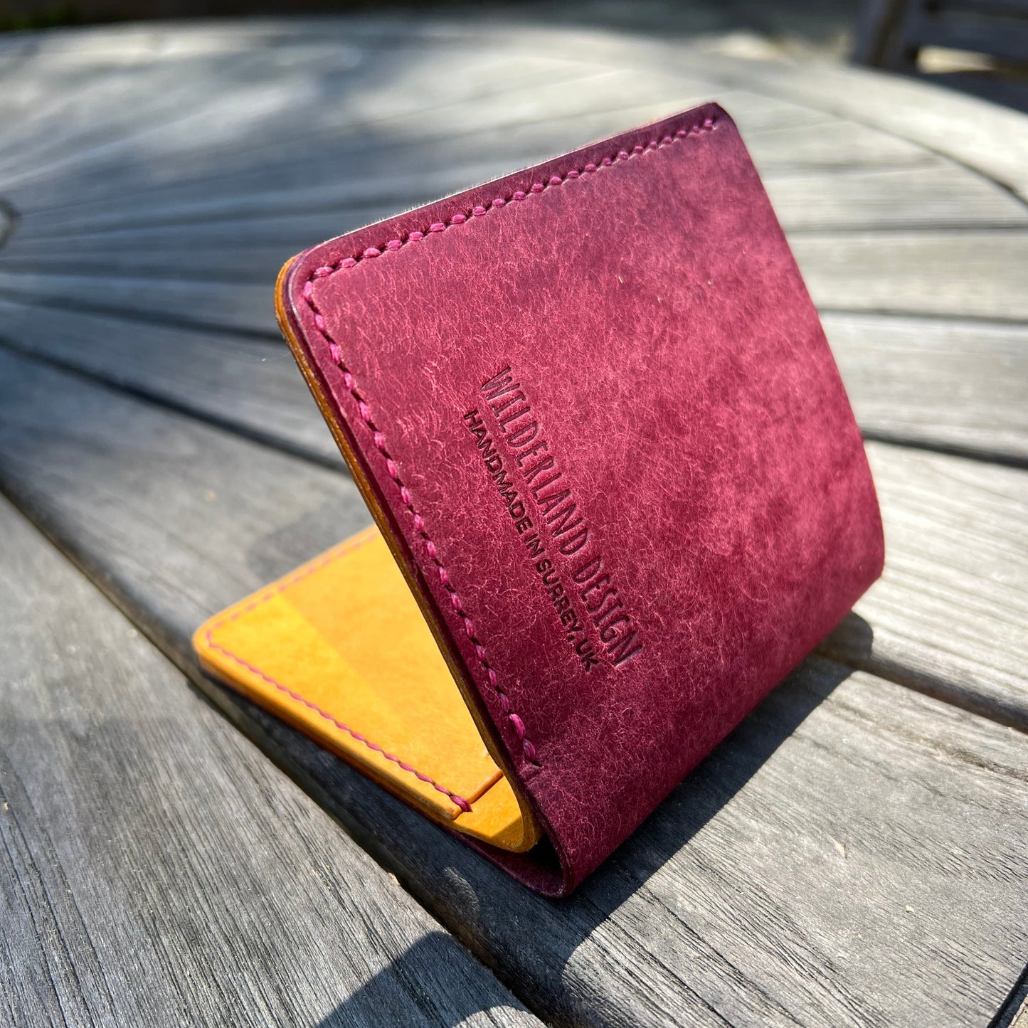 The Curve Leather wallet